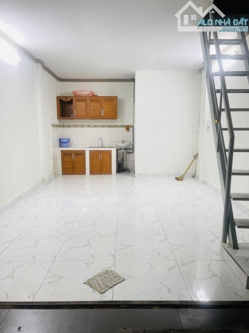 🏘🌟NHÀ HXH CHO THUÊ NGUYÊN CĂN LẠC LONG QUÂN, P.10, TÂN BÌNH - 25M2 - GIÁ RẺ 7.1 Triệu. - 2