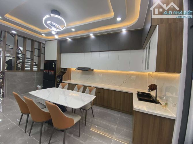 📣NHÀ 5 TẦNG GẦN 100 M2(4*23)- MẶT TIỀN ĐƯỜNG NHỰA 12M - HIỆP THÀNH Q12 - CHỈ 7.9 TỶ - 2