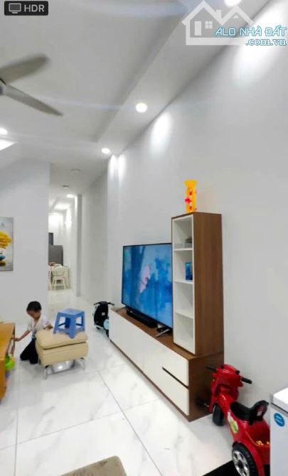 Bán siêu phẩm nhà HXH TL44, thang máy xịn, 4x15m, 5T, 6PN, 2ST, tặng nội thất, nhỉnh 5Tỷ - 2