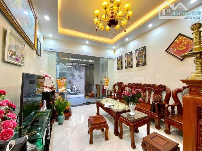 Ngõ 3 Tả,ô tô đỗ cửa,47m 4 tầng 3.88 tỷ - 2