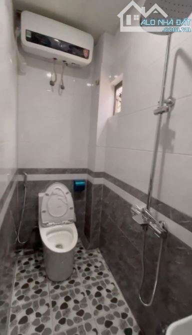 Bán nhà 3 tầng, 40m², ngõ Chu Văn An, TP Thái Bình - 2.3 tỷ - 2