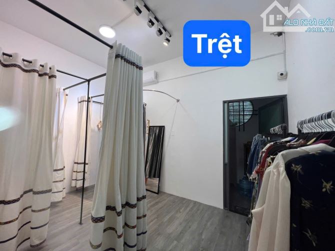 Nhà mới giá tốt, MT Lê Văn Sỹ, 3 tầng, 84m2 - 3