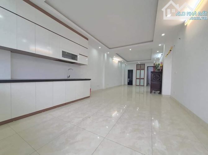 PHÂN LÔ SÁT PHỐ HOÀNG CẦU MAX ĐẸP VỈA HÈ ÔTÔ TRÁNH KINH DOANH TÒA 51m2 x 7 TẦNG, HƠN 25 TỶ - 3