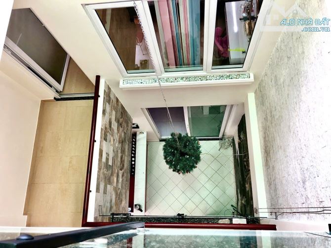 Bán Căn Nhà 3 Tầng Phan Bội Châu - Phường Vĩnh Ninh Ô tô Tận Sân - Sát Mặt Tiền - 3