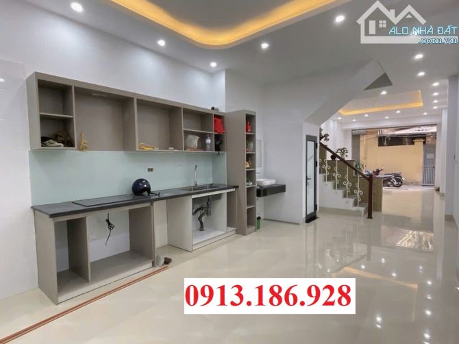 Bán Nhà 5 Tầng Mới Xây Phố Trung Kính - 60m², Giá chỉ 15,6 tỷ - 3