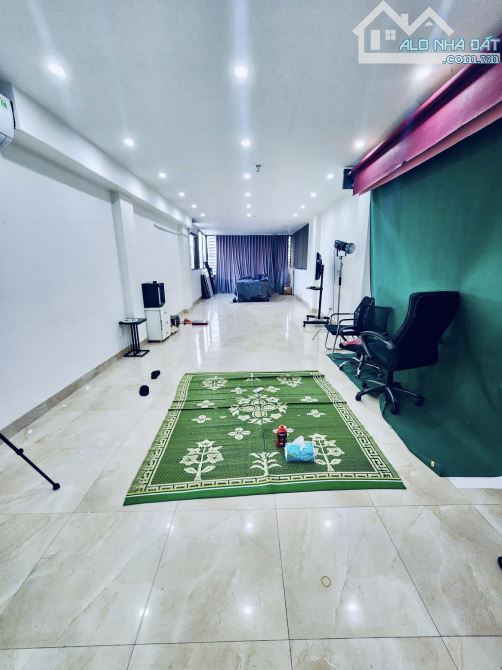 ⚜️ Tòa Văn Phòng Mặt Phố Nguyễn Thái Học, Ba Đình 150m2 9T MT 4.5m, Chỉ 75 TỶ ⚜️ - 4