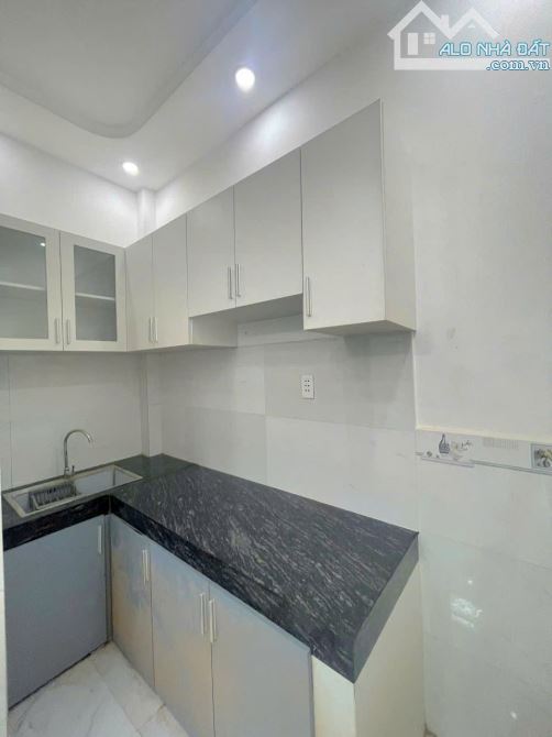 Nhà mới 100% 1 sẹc KINH DƯƠNG VƯƠNG 3.2X8M 1 tấm 2PN giá nhỉnh  2 tỷ - 4