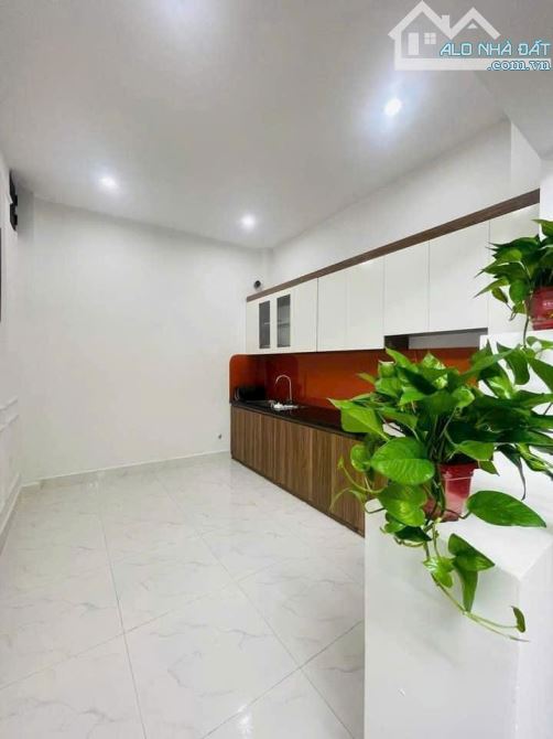 PL NGỌC LÂM LONG BIÊN CHỈ 12.5 TỶ  DT 45m²5T MT 4m Vỉa Hè Kinh Doanh ÔTÔ Tránh Thông. - 4