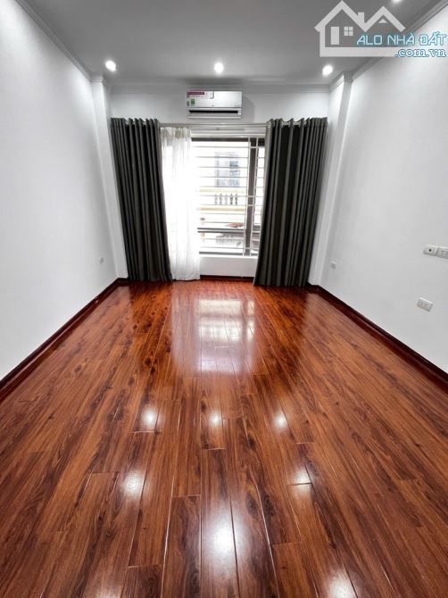 BÁN NHÀ NGUYỄN VĂN CỪ 30M2 X 5 TẦNG 6,5 TỶ - 4