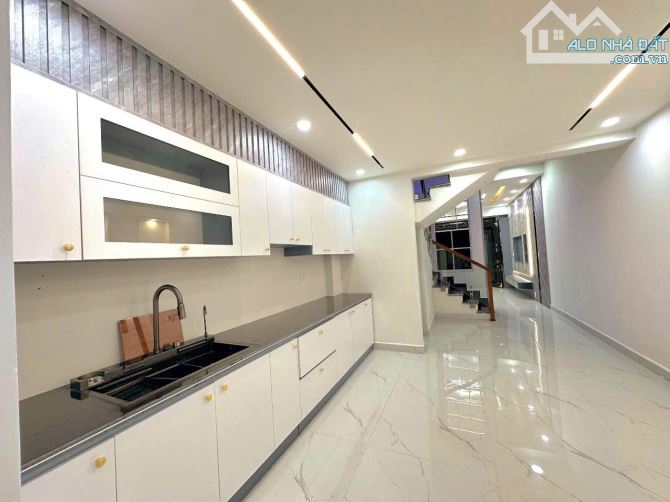 Pt BÁN NHÀ PHỐ THIÊN LÔI – 64M², NGÕ NÔNG, Ô TÔ VÀO TẬN CỬA -  Diện tích: 64m²- hướng Tây - 5