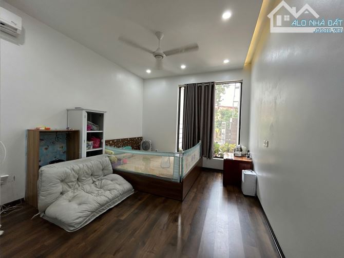 Chủ nhà chuyển vào Vin ở cần bán nhanh nhà 2,5 tầng 180m2 Đào Xuyên, Đa Tốn - 5