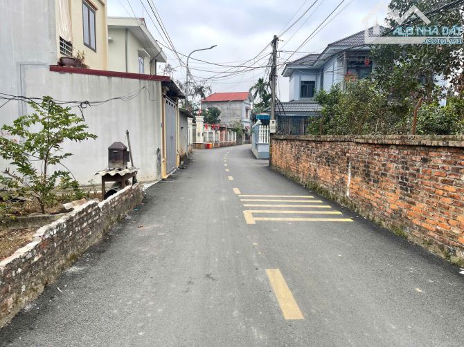 Cần bán lô đất ngay trục chính Đồng Trạng, Cổ Đông. Cách QL21 400m, ngay sát khu CNC, ĐHQG - 5