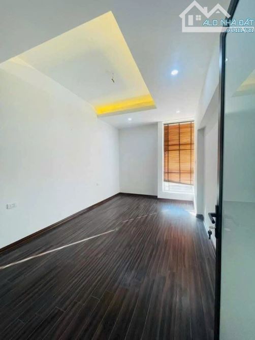 PL NGỌC LÂM LONG BIÊN CHỈ 12.5 TỶ  DT 45m²5T MT 4m Vỉa Hè Kinh Doanh ÔTÔ Tránh Thông. - 5