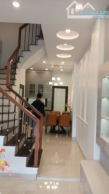 Siêu Phẩm BaLa, Hà Đông 70 m², 3 tầng, mét, 8 tỷ ô tô 7 chỗ đỗ cửa, kinh doanh đỉnh.