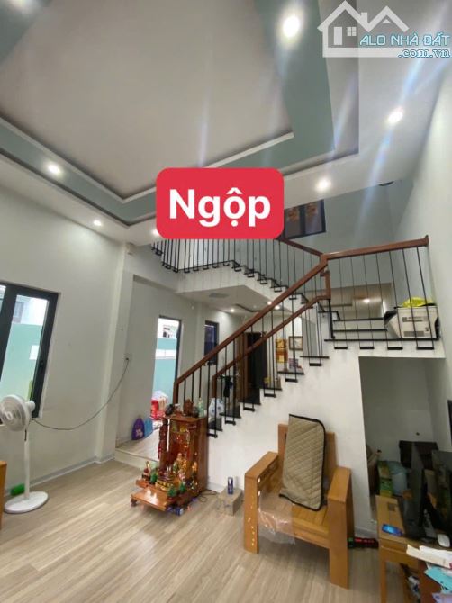 😱NGỘP BANK - NHÀ 2 TẦNG TT HẢI CHÂU - 3 MẶT THOÁNG  - Ô TÔ ĐẬU ĐỖ - 100M2. NGANG 7M