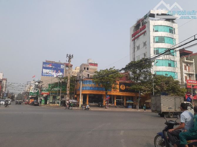 Siêu Tòa Nhà Phố Vạn Xuân 306m2 Mặt Tiền 10m 8 Tầng Thang Máy Vị Trí Vàng Ngã Tư 63 Tỷ
