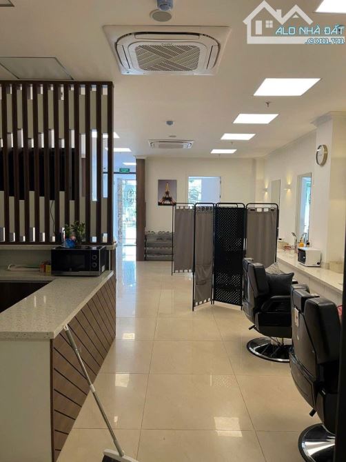 CẦN BÁN NHÀ MẶT PHỐ NGUYỄN KHANG, 8 TẦNG, VỊ TRÍ ĐẮC ĐỊA, SẦM UẤT, 65 M2, 36 TỶ 5