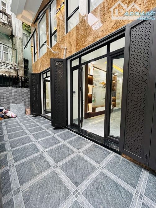 Bán nhà đường Tây Sơn 30m Ra Phố Nhà Mới 6 Tầng Thanh Máy Chỉ 11 Tỷ