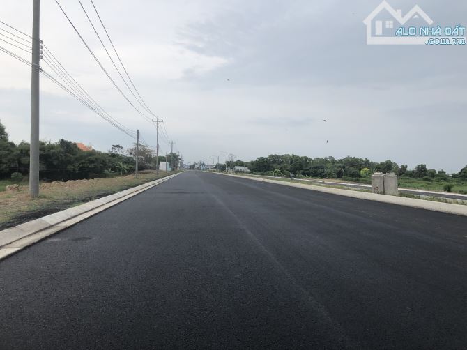 Thị trấn Phước Hải, 5000m2,góc 2 mặt tiền, mặt tiền ven biển 45m, mt đất 148m,phủ hồng - 1