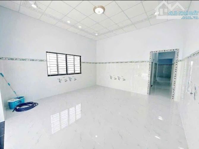 Quá Ngộp Cần bán nhanh Căn nhà Ở Tân Thới Nhì Hóc Môn 108m2 Sổ Hồng Riêng 920triệu - 1