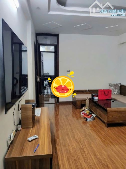 Cho thuê nhà Đội cấn, Ba Đình, 45m, 5 phòng ngủ , full nội thất - 1