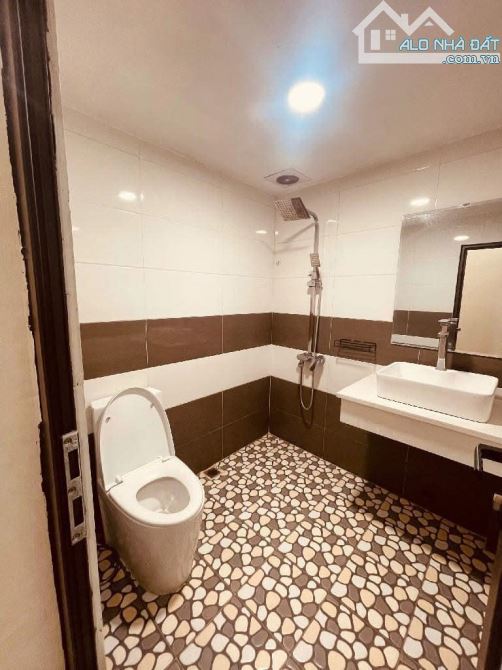 🏠B.á.n nhà riêng tại Nguyễn Khang, 50m2, 5T, 4PN, 4WC, nhà gần phố, vị trí cực đẹp,sãn ở - 1