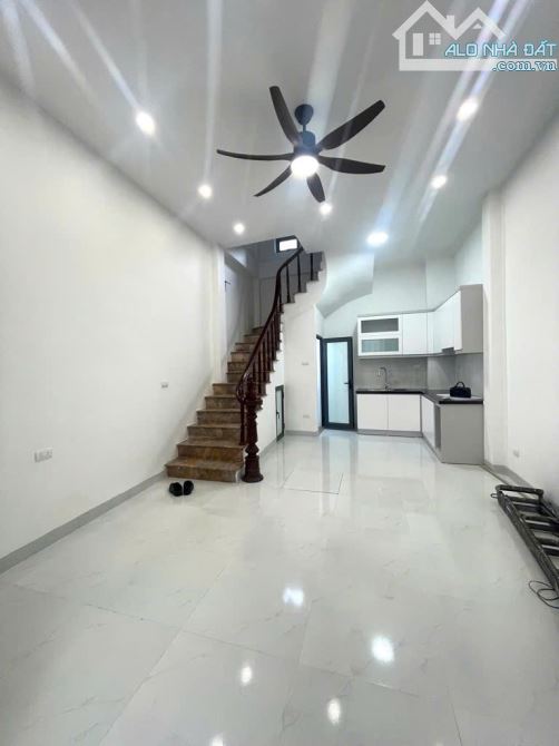 Bán nhà xây mới full nội thất 30m², 5 tầng, 3 ngủ, Lĩnh Nam - Hoàng Mai - 4.55 tỷ - 1