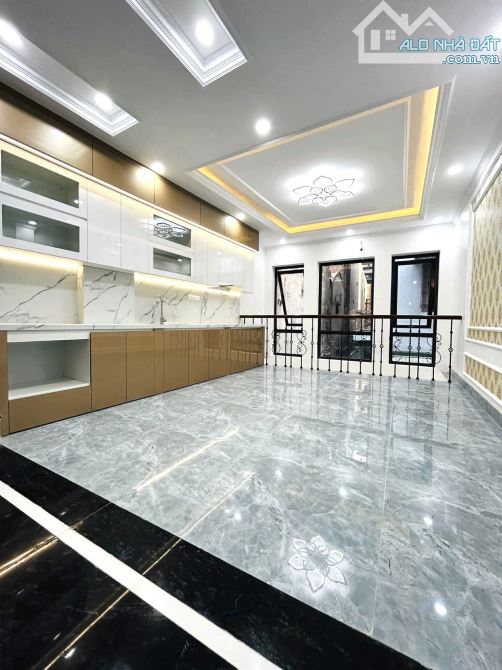 Bán nhà đường Tây Sơn 30m Ra Phố Nhà Mới 6 Tầng Thanh Máy Chỉ 11 Tỷ - 1