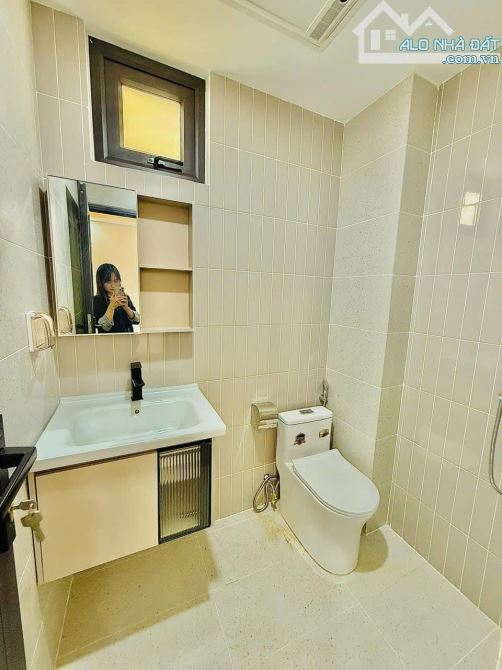 bán TOÀ APARTMENT.. HOÀNG HOA THÁM.. Dt 48m Rộng 5m 6 tầng 12tỷ7 thang máy nội thất - 1