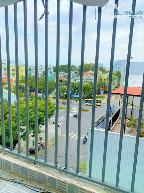 NGAY NGÃ 4 NGUYỄN VĂN LINH SẦM UẤT 6 tầng mới HOÀNG DIỆU Hải Châu - 2