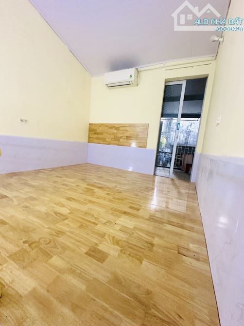 B.án nh.à Đống Đa: Ngõ 138 Chợ Khâm Thiên 28 m 3.75 tỷ, sổ đỏ riêng nở hậu. Xe máy tránh. - 2