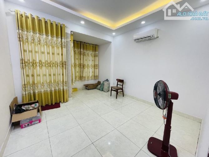 Hẻm 6M, 4m x 14m: 56m2, 3 Tầng, Dương Quảng Hàm, P5, GV, Chỉ 7 Tỷ - 2