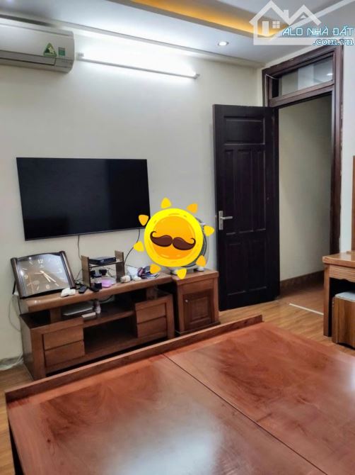 Cho thuê nhà Đội cấn, Ba Đình, 45m, 5 phòng ngủ , full nội thất - 2