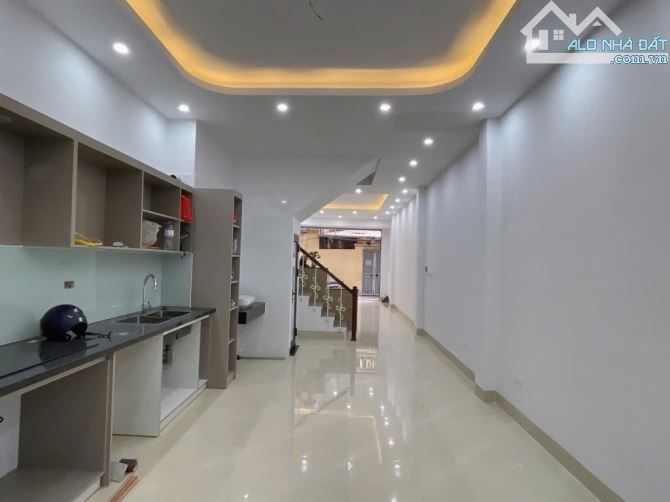 Bán nhà Trần Duy Hưng Cầu Giấy. 60m2. Giá 15,6 tỷ - 2