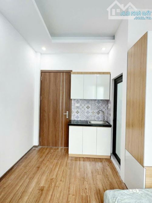 CHỦ NGỘP GIẢM NGAY 1,3 TỶ ! CHDV có DÒNG TIỀN TỐT: 45 TR/th~7%/năm, 90m² 5 TẦNG 9 căn - 2