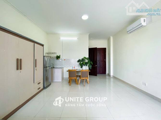 BAN CÔNG RỘNG THOÁNG ĐỖ ĐƯỢC OTO QUẬN 7 🏡Vị trí: 793 Trần Xuân Soạn, Phường Tân Hưng Quận - 2