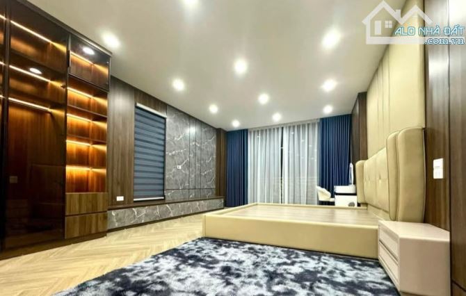 BÁN NHÀ PHỐ CỔ LINH - Ô TÔ ĐỖ CỔNG - 50M2 GIÁ HƠN 7 TỶ - 3