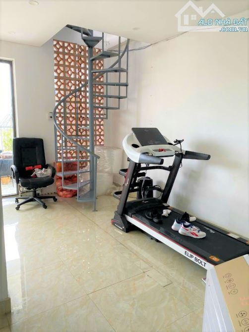 TRUNG TÂM CỦA TRUNG TÂM 6 tầng HOÀNG DIỆU Hải Châu THANG MÁY & HẦM - 4