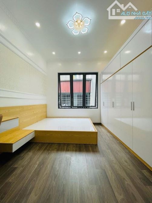 Giá đầu tư! Văn chương,40m^5T- vừa ở vừa kinhdoanh, hơn 6 đồng View Hồ - 5
