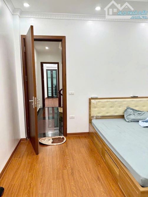 Nhượng lại căn Đ.Nguyễn Trãi, Quận 5, 62m2 SHR xây 2,5 tầng 3PN-3PT sẵn HDT 12Tr Chỉ 4 Tỷ - 7