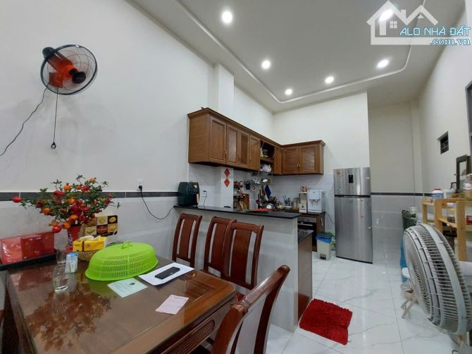 Nhà đẹp đón Tết🎉70m2, 4PN, hẻm xe hơi thông từ TTN5 qua TTN1, Quận 12 giá chỉ 6.35 tỷ