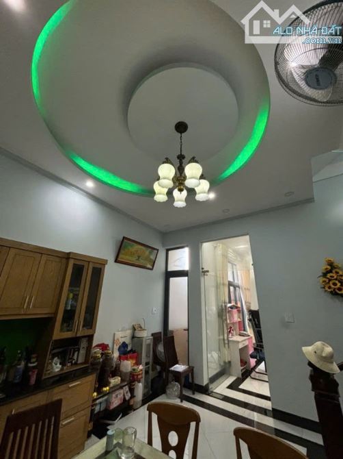 BÁN NHÀ CẤP 3- ĐƯỜNG NHỰA CAO THẮNG- BÌNH HƯNG- PHAN THIẾT  ( GẦN ĐƯỜNG TRẦN HƯNG ĐẠO)