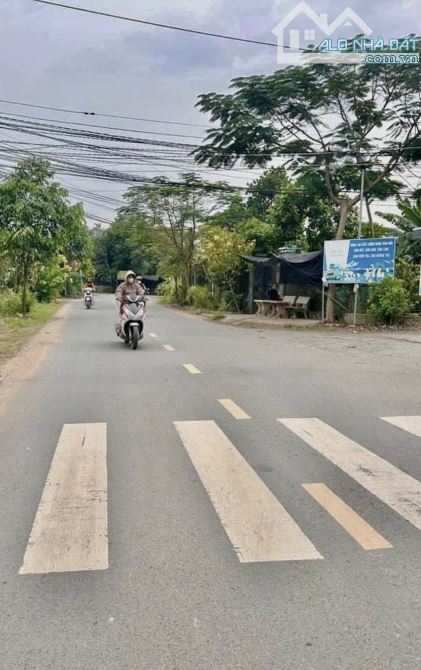 bán rẻ đất nặt tiền đường nhựa giồng lớn 5m ngay chợ mỹ hạnh