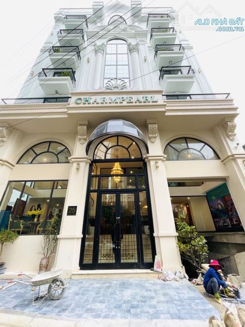 TÒA KHÁCH SẠN 5 SAO "CHARMPEARL HANOI HOTEL"  - LÔ GÓC 4 THOÁNG - VÌA HÈ - ÔTÔ TRÁNH - GAR