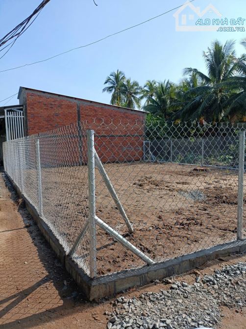 Cần tiền bán rẻ  Đất khu phố phường 10 - 1