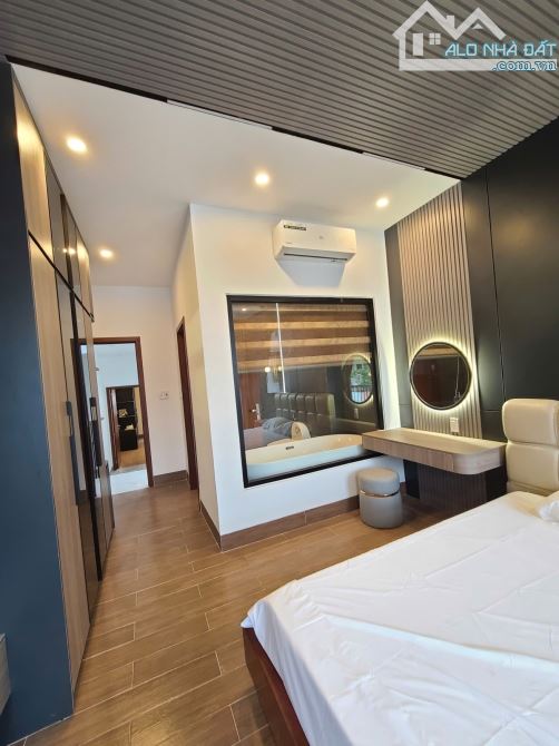 +SIÊU HÓT‼VILLA 4 TẦNG ,4 PHÒNG NGỦ ĐẸP NHƯ TRANH - BỂ BƠI - BIỂN MỸ KHÊ - NGUYỄN DUY HIỆU - 1