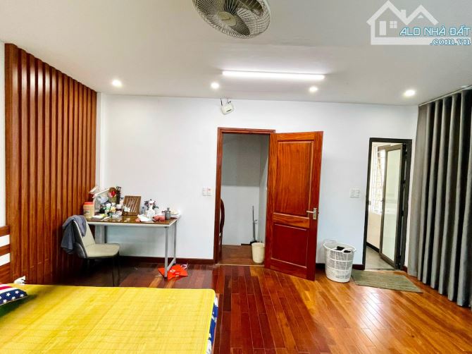 Bán nhà sổ A4 Đường Vũ Tông Phan, Q Thanh Xuân. DT: 41m X 6 tầng. oto tránh. Giá: 8.95 tỷ - 2