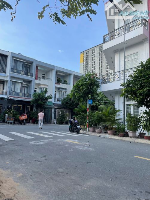 Bán đất trong Khu nhà ở Tân Hòa, bên cạnh chung cư Bcons Plaza, Dĩ An - 2