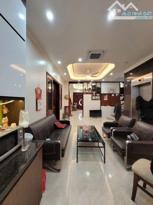 Bán Biệt Thự Khu đô thị Thanh Hà 236m mặt tiền 10 mét 4 tầng thang máy khu đo thị thoáng - 2