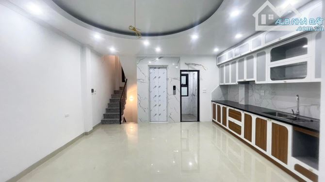 Siêu phẩm nhà ở Kim Mã, 7 tầng thang máy, gần phố, phân khúc 8 tỷ. - 2